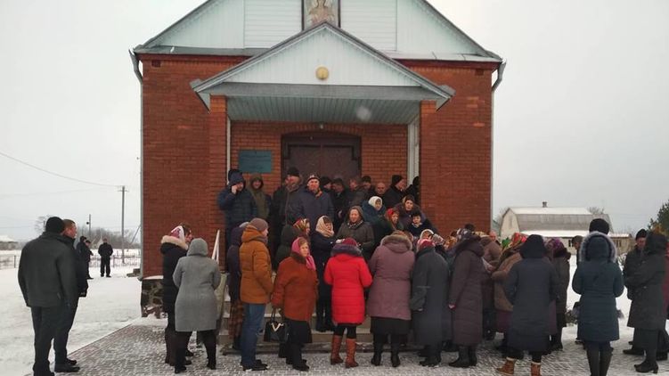 В селе на Волыни идет конфликт вокруг местного храма. Фото - Олег Точинский