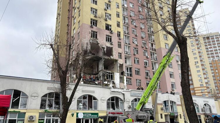 Последствия ночной атаки на Киев. Фото: Страна