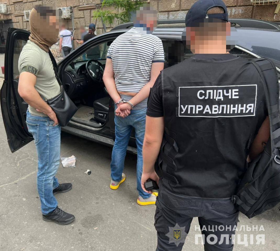 Глава одного из огромных благотворительных фондов в Одесской области пойман на разворовывании гуманитарки