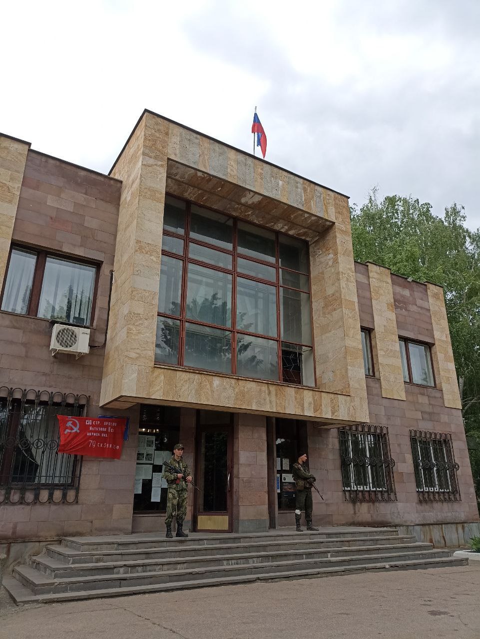 Светлодарск захватили