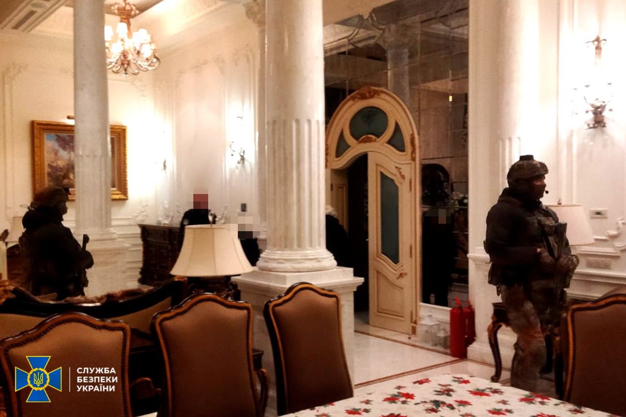 СБУ провела в Киеве 11 обысков у компаний, связанных с женой Виктора Медведчука Оксаной Марченко