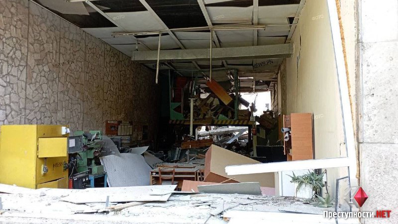 повреждены Николаевский национальный университет и национальный университет кораблестроения