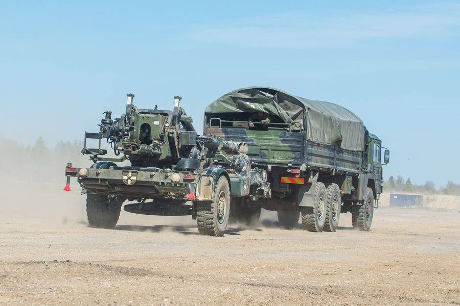 В Эстонии обучают украинских артиллеристов