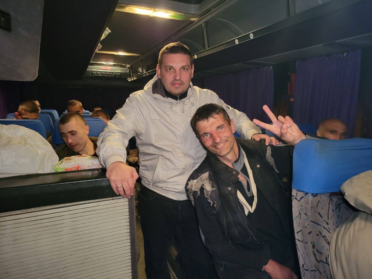 Украинцев освободили из плена