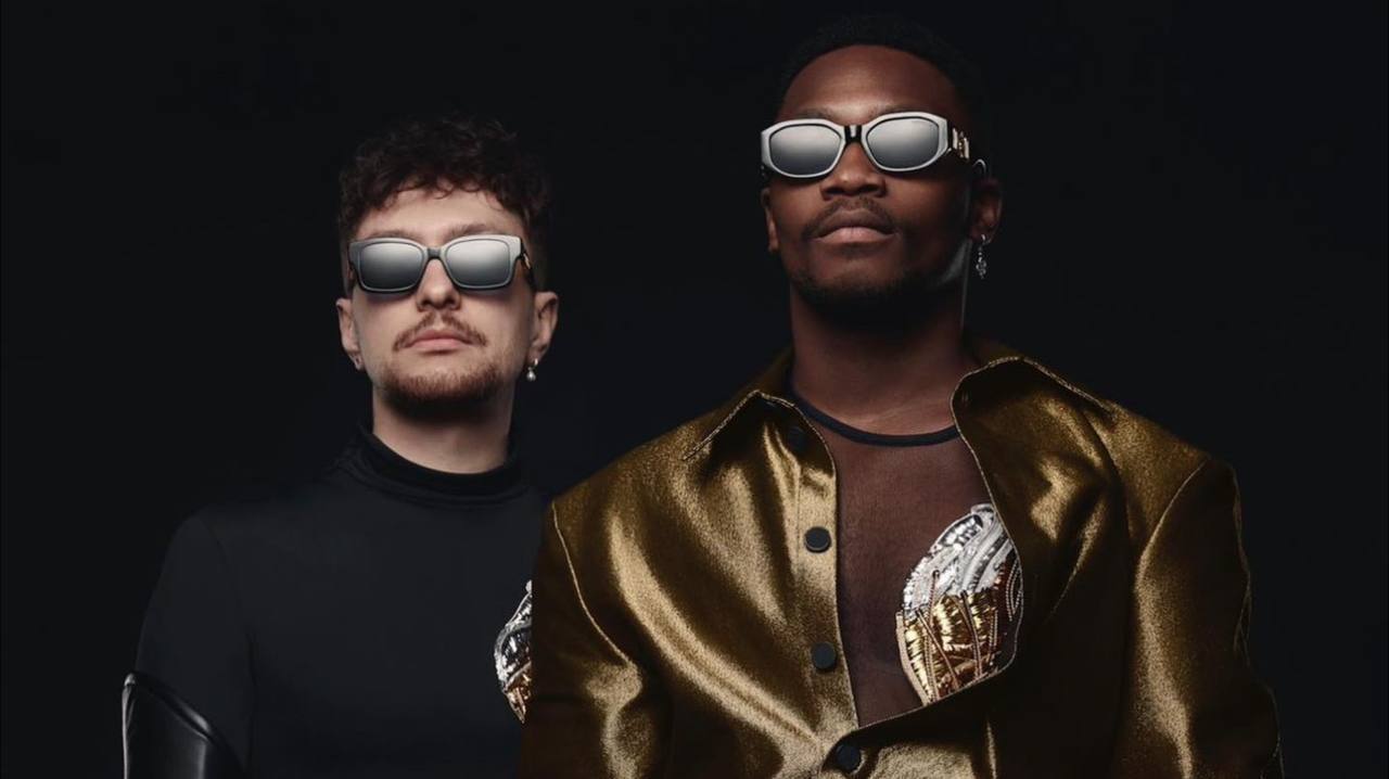 TVORCHI пожаловались на ограничения на выезд за границу