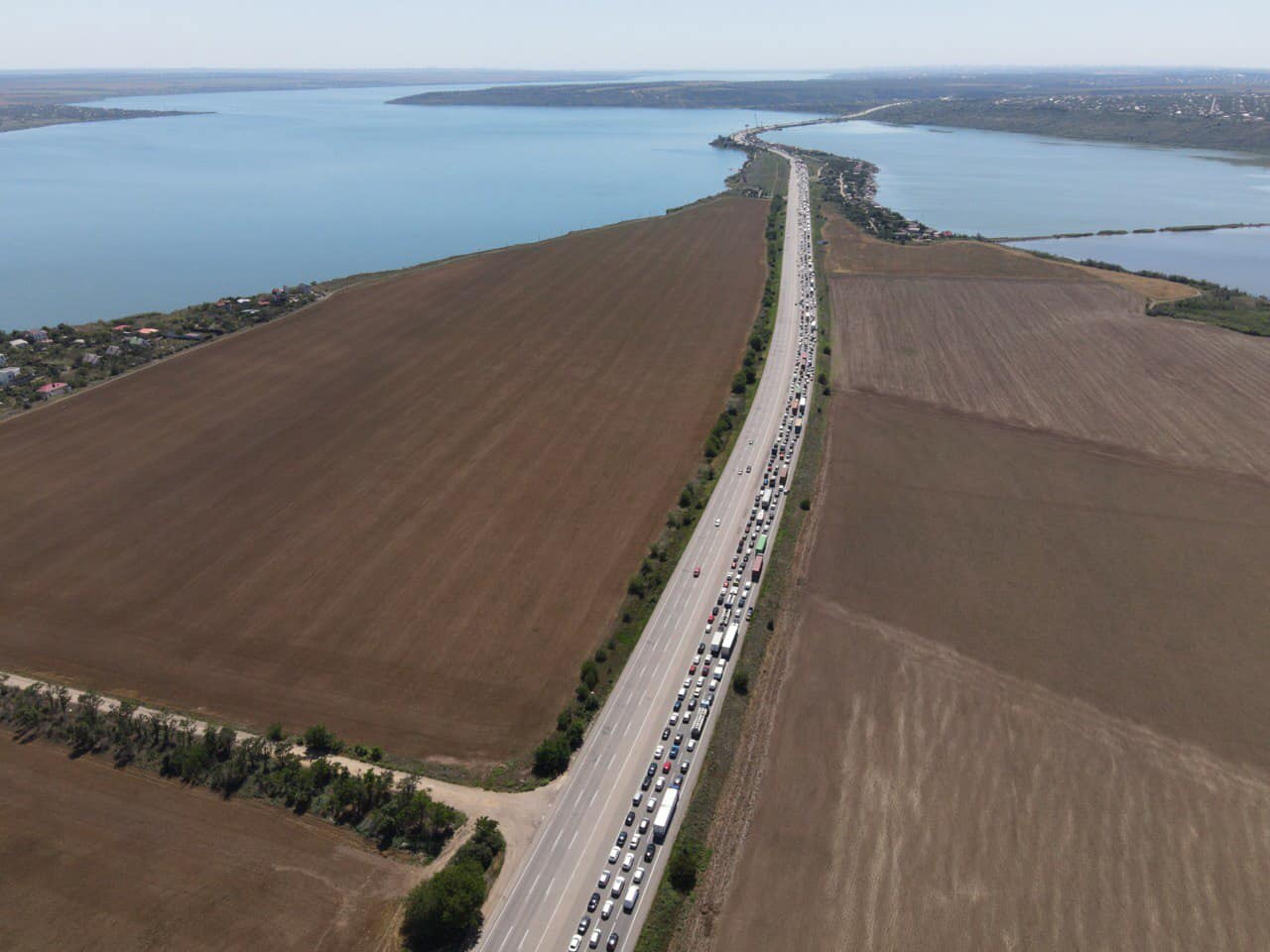 Пробка на трассе Одесса-Киев. Фото: Страна