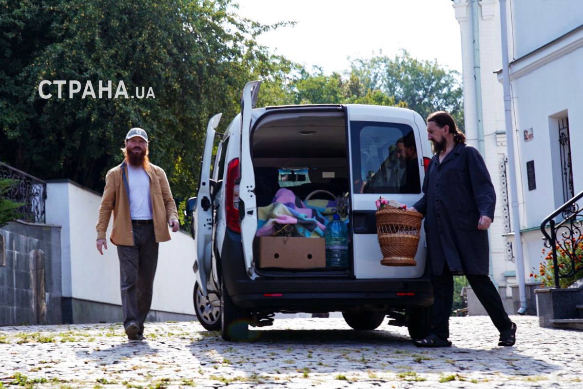 Вход в Нижнюю лавру ограничен